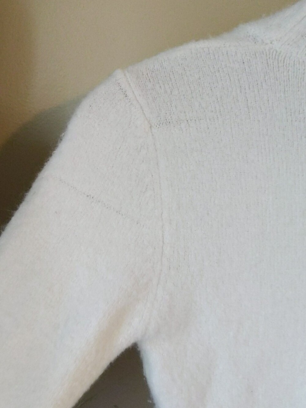 VTG Classic Cream Women's Sweater - Picture 4 of 5